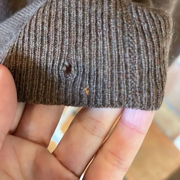 Kinross Chocolate Men's Collared Sweater - Picture 8 of 12